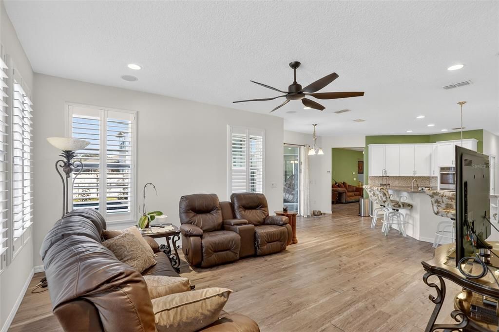 待售: $625,000 (4 贝兹, 3 浴室, 3451 平方英尺)