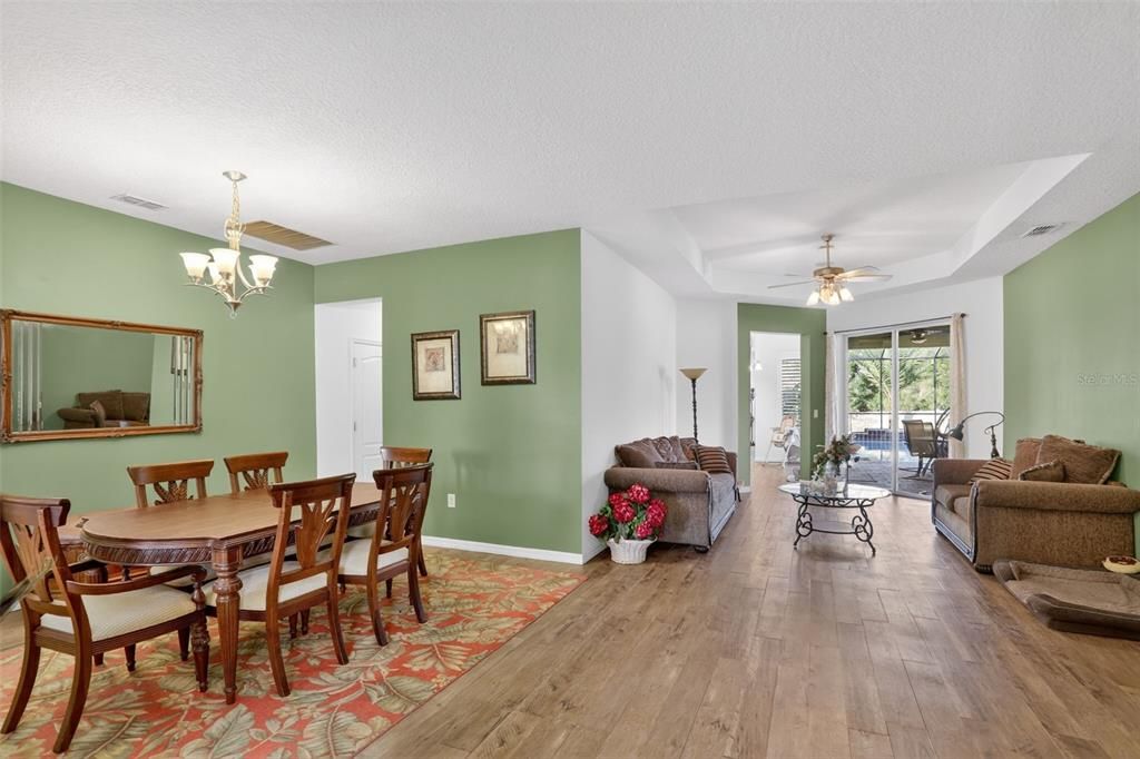 待售: $625,000 (4 贝兹, 3 浴室, 3451 平方英尺)