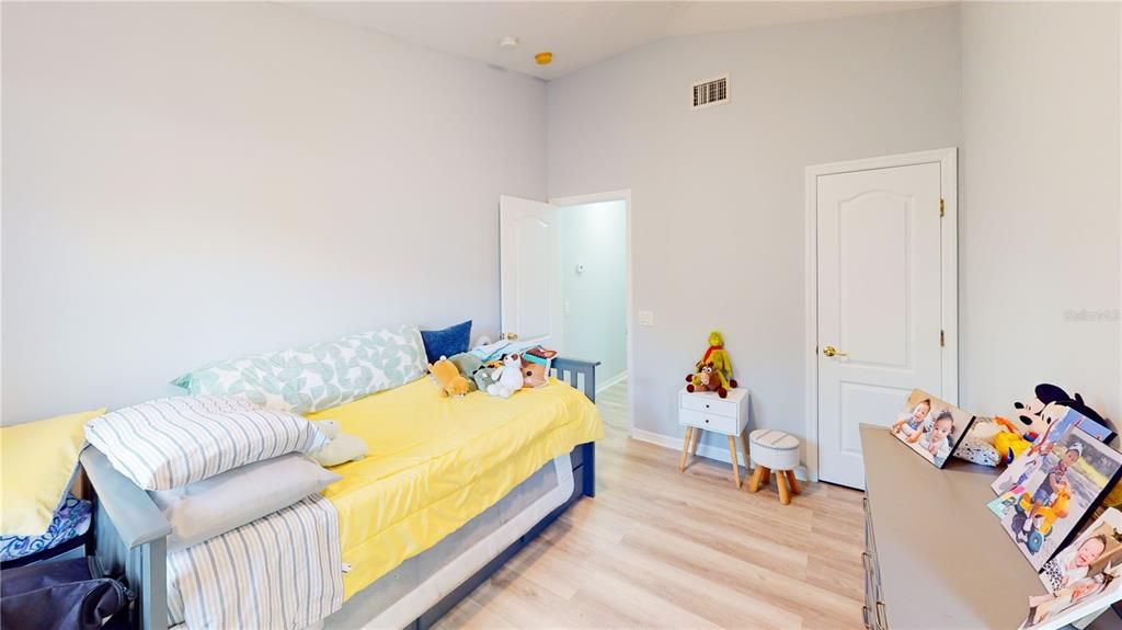 En Venta: $235,000 (2 camas, 2 baños, 1360 Pies cuadrados)