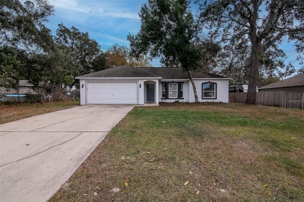 На продажу: $275,000 (4 спален, 2 ванн, 1728 Квадратных фут)