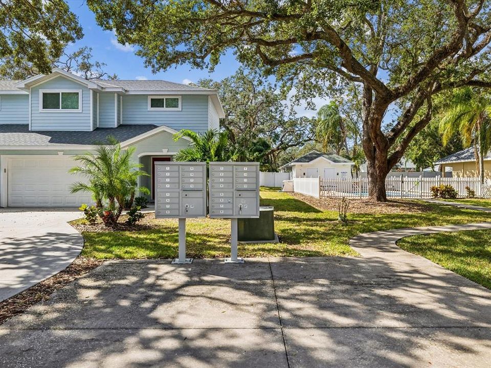 待售: $450,000 (2 贝兹, 2 浴室, 1701 平方英尺)