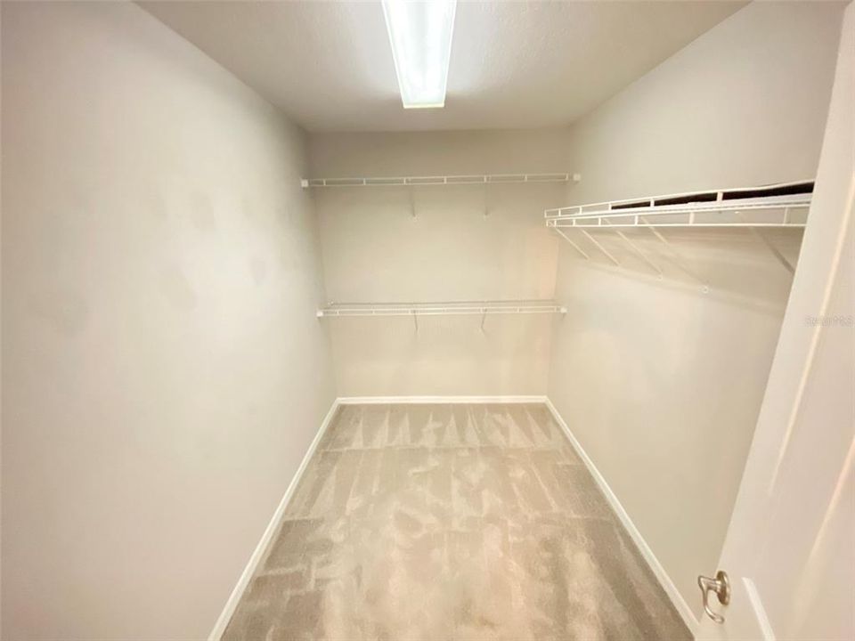 En Renta: $2,295 (3 camas, 2 baños, 1806 Pies cuadrados)