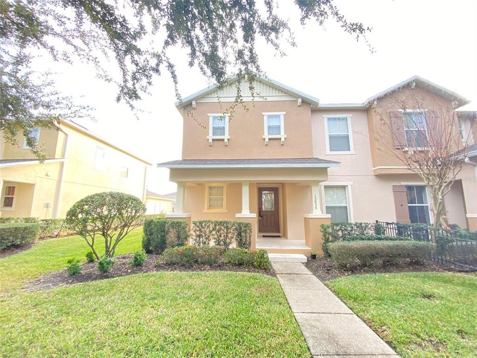 En Renta: $2,295 (3 camas, 2 baños, 1806 Pies cuadrados)