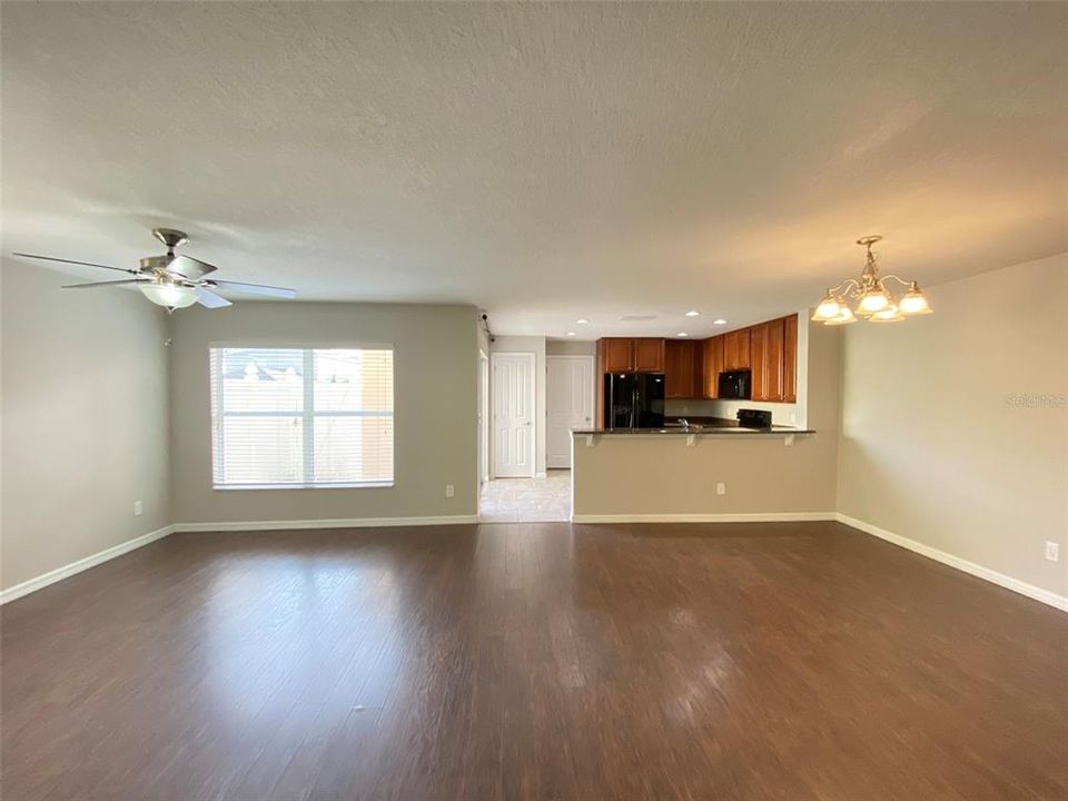 En Renta: $2,295 (3 camas, 2 baños, 1806 Pies cuadrados)