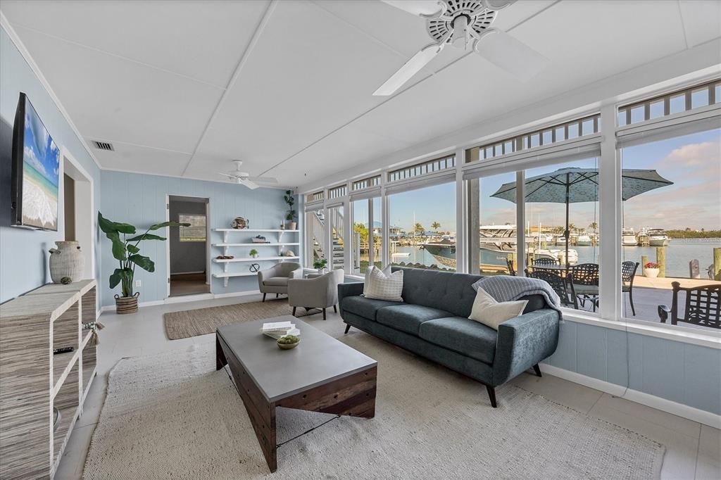 На продажу: $2,490,000 (5 спален, 5 ванн, 4490 Квадратных фут)