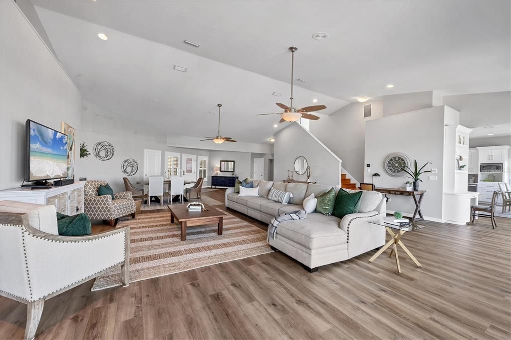 На продажу: $2,490,000 (5 спален, 5 ванн, 4490 Квадратных фут)