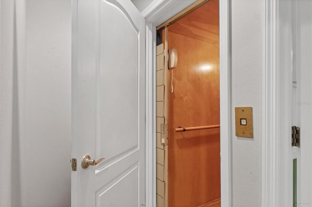 На продажу: $2,490,000 (5 спален, 5 ванн, 4490 Квадратных фут)