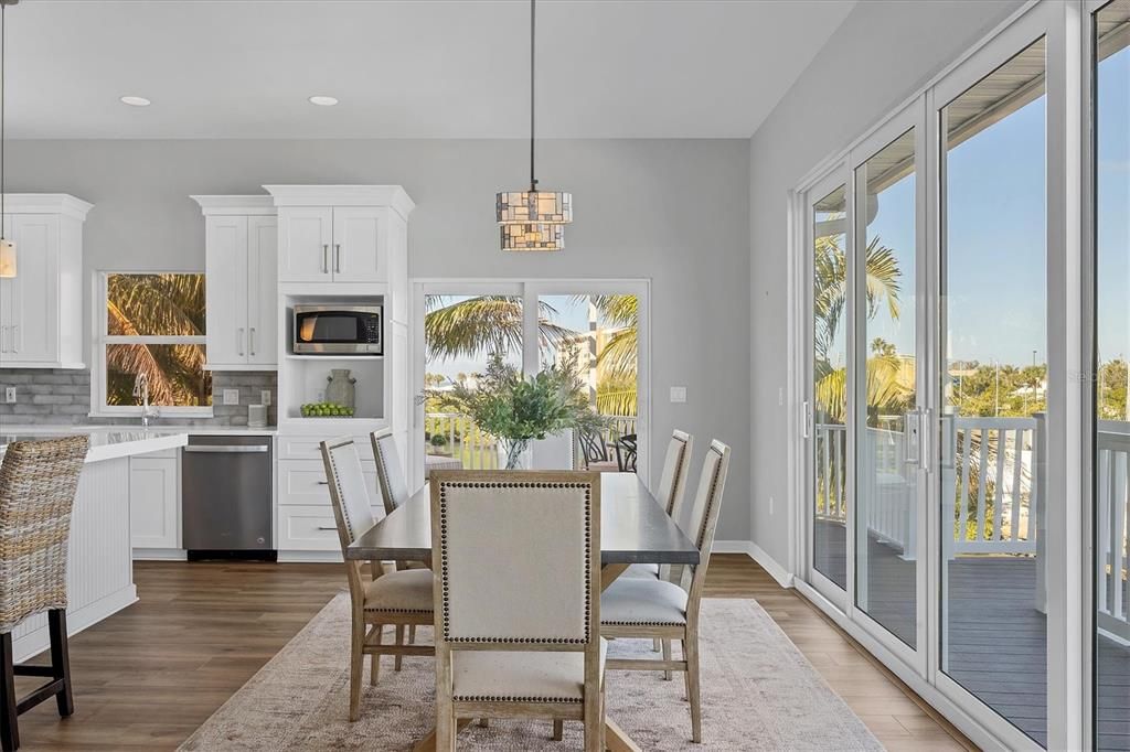 На продажу: $2,490,000 (5 спален, 5 ванн, 4490 Квадратных фут)