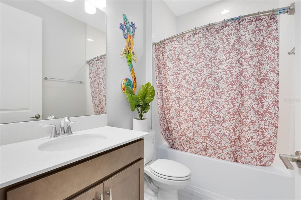 待售: $610,000 (4 贝兹, 3 浴室, 2530 平方英尺)