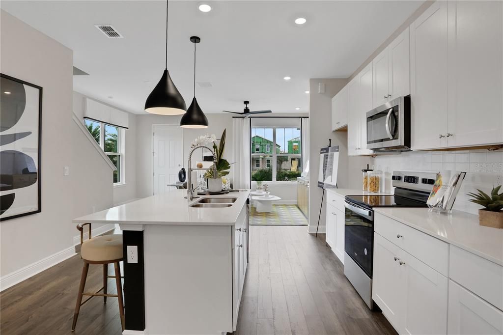 For Sale: $457,540 (3 beds, 2 baths, 1644 Square Feet)