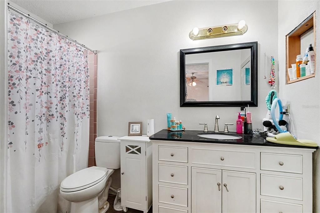 For Sale: $325,000 (2 beds, 2 baths, 1336 Square Feet)