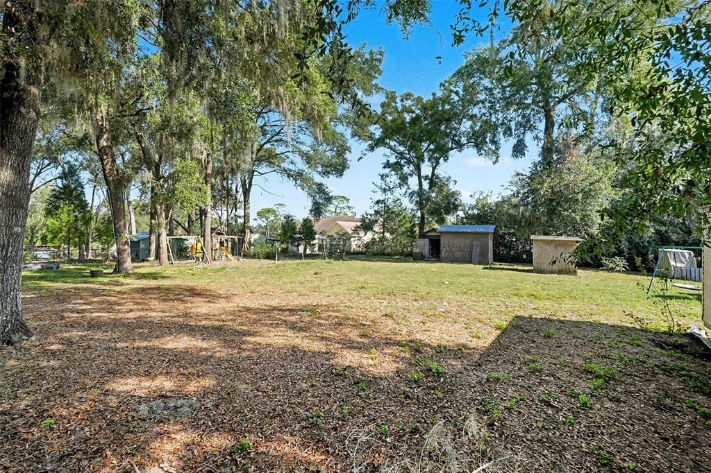 For Sale: $325,000 (2 beds, 2 baths, 1336 Square Feet)