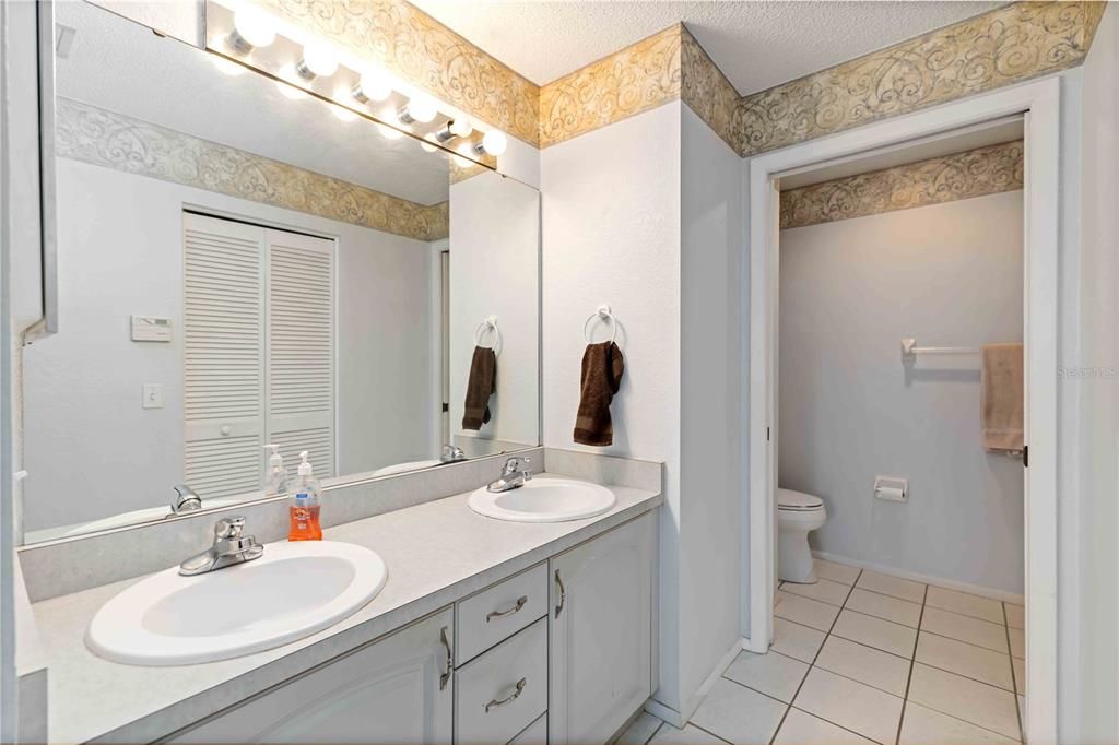 En Venta: $259,900 (2 camas, 2 baños, 1287 Pies cuadrados)