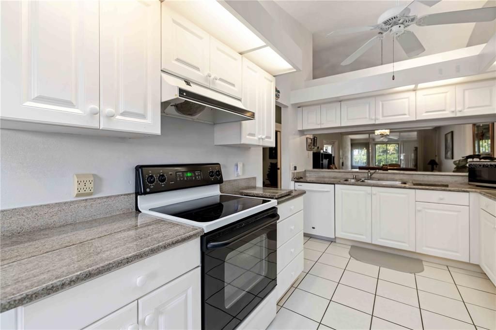 En Venta: $259,900 (2 camas, 2 baños, 1287 Pies cuadrados)