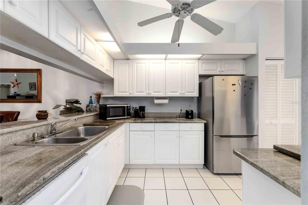 En Venta: $259,900 (2 camas, 2 baños, 1287 Pies cuadrados)