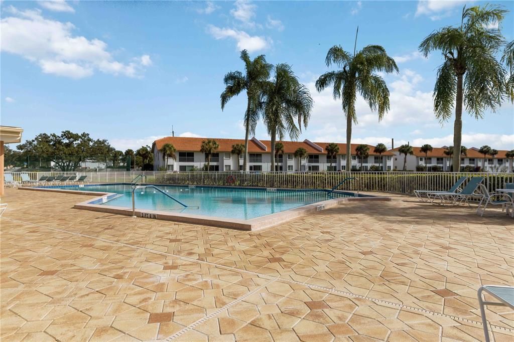 Activo con contrato: $225,500 (2 camas, 2 baños, 1287 Pies cuadrados)