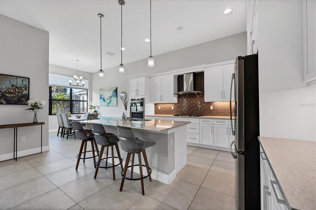 For Sale: $695,000 (2 beds, 2 baths, 1950 Square Feet)