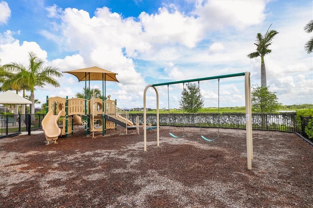 For Sale: $695,000 (2 beds, 2 baths, 1950 Square Feet)