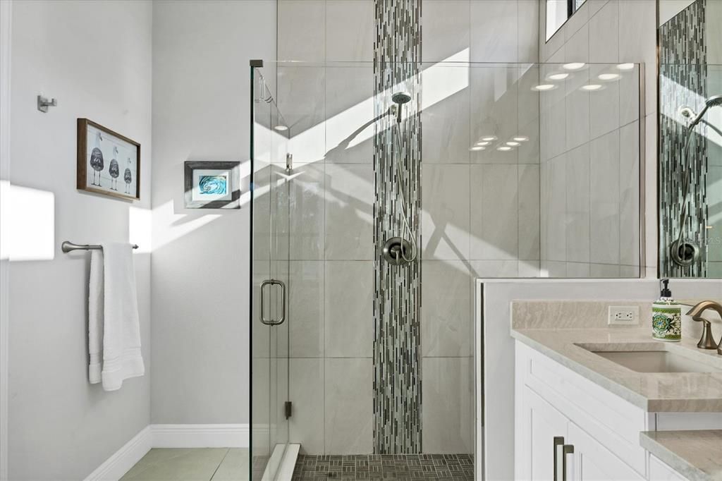 For Sale: $695,000 (2 beds, 2 baths, 1950 Square Feet)