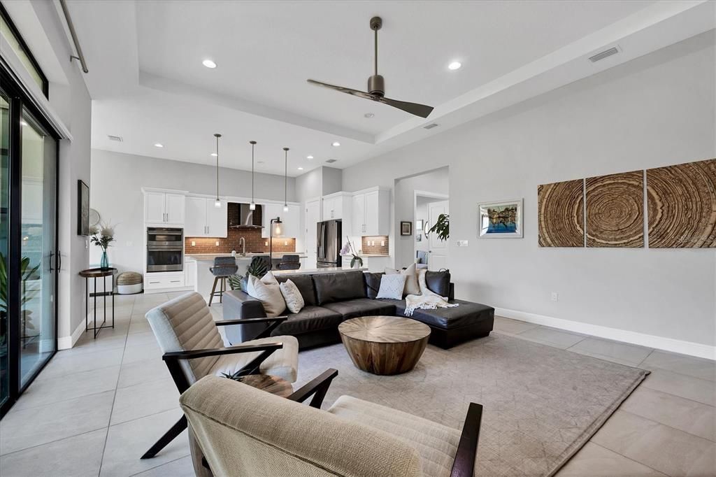 For Sale: $695,000 (2 beds, 2 baths, 1950 Square Feet)