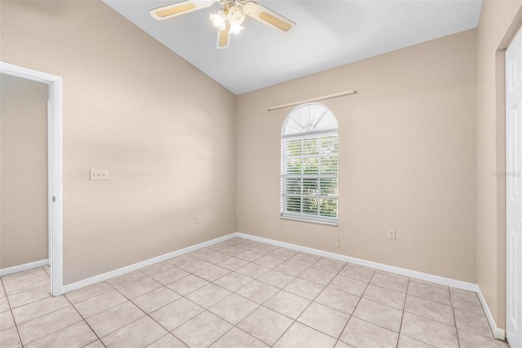 For Sale: $475,000 (4 beds, 2 baths, 2066 Square Feet)