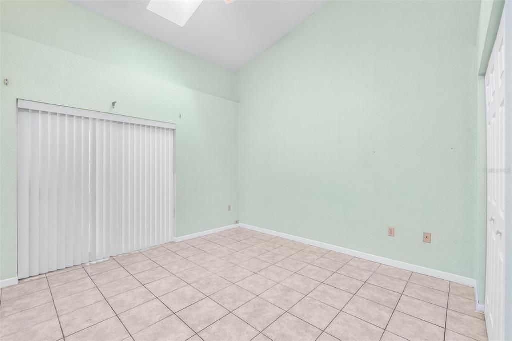 For Sale: $475,000 (4 beds, 2 baths, 2066 Square Feet)