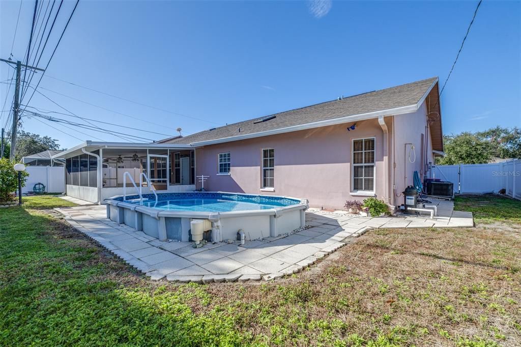 For Sale: $475,000 (4 beds, 2 baths, 2066 Square Feet)