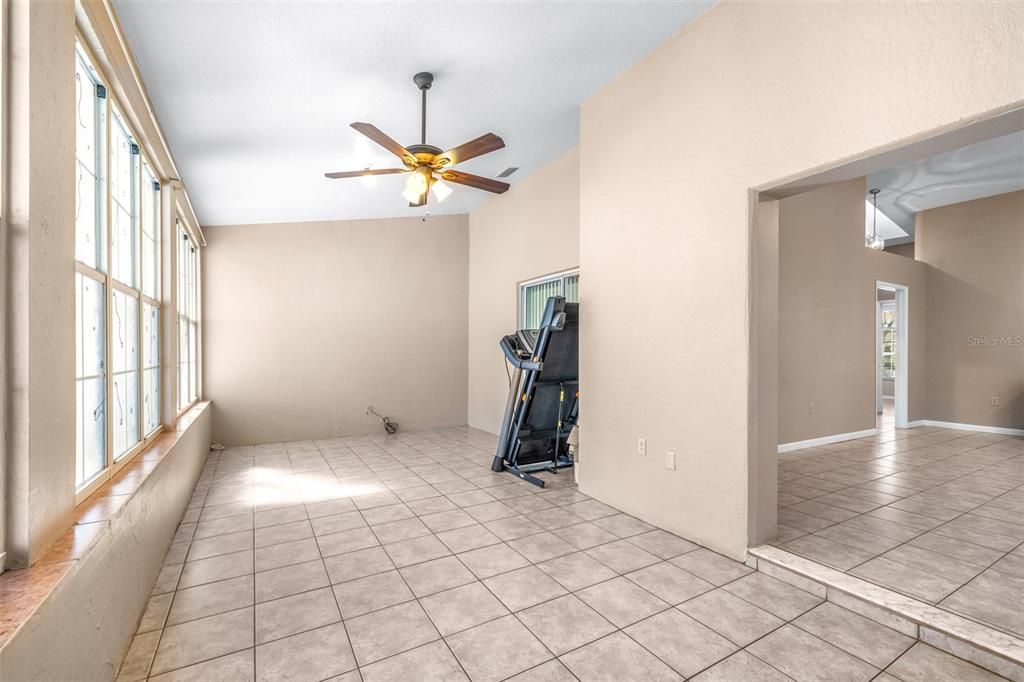 For Sale: $475,000 (4 beds, 2 baths, 2066 Square Feet)