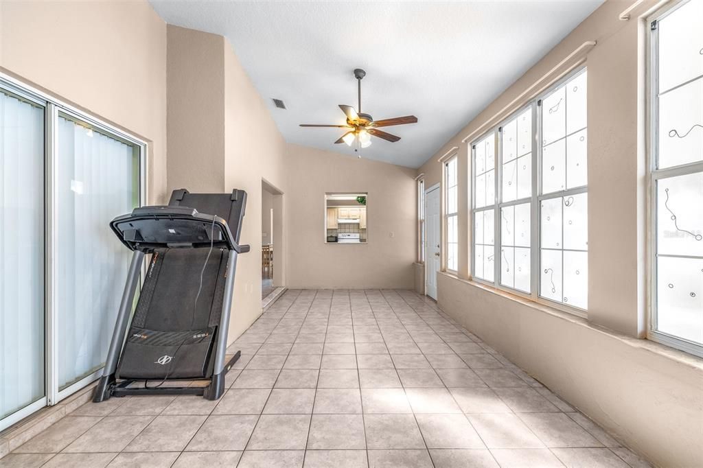 For Sale: $475,000 (4 beds, 2 baths, 2066 Square Feet)