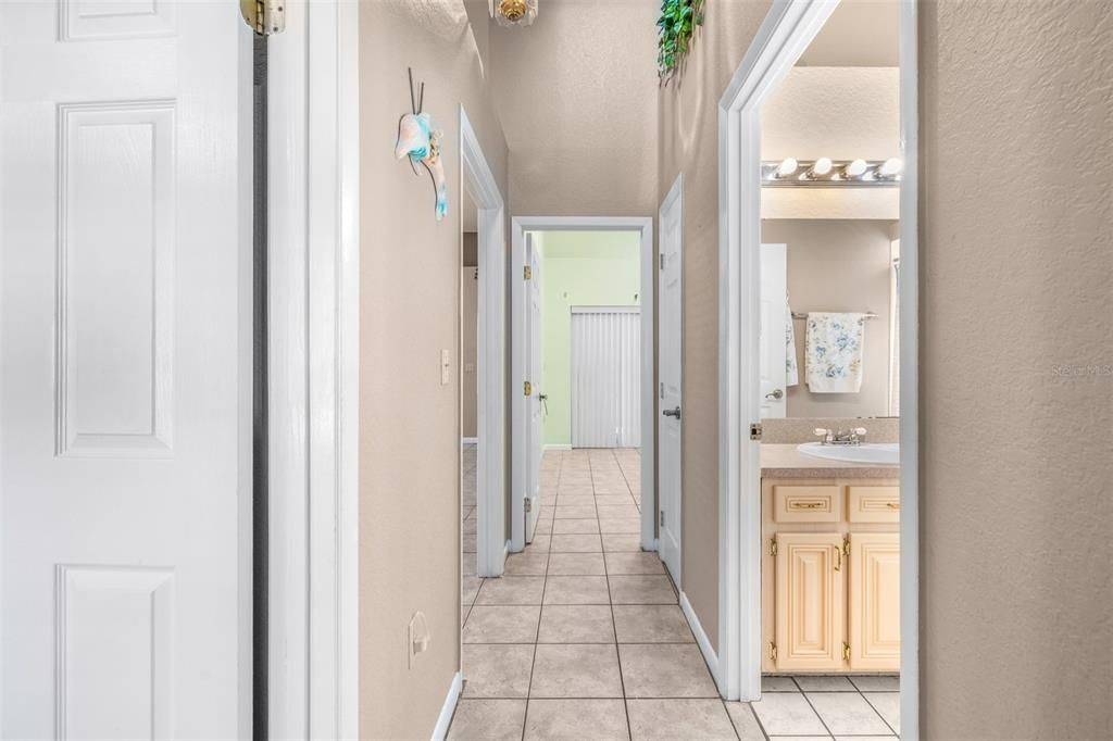 For Sale: $475,000 (4 beds, 2 baths, 2066 Square Feet)