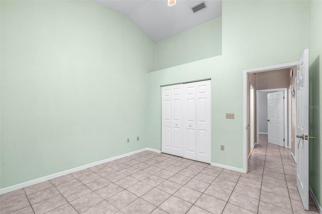 For Sale: $475,000 (4 beds, 2 baths, 2066 Square Feet)