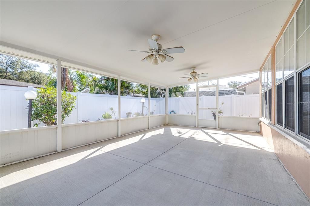 For Sale: $475,000 (4 beds, 2 baths, 2066 Square Feet)