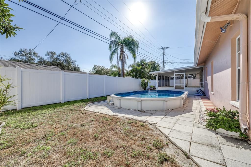 For Sale: $475,000 (4 beds, 2 baths, 2066 Square Feet)