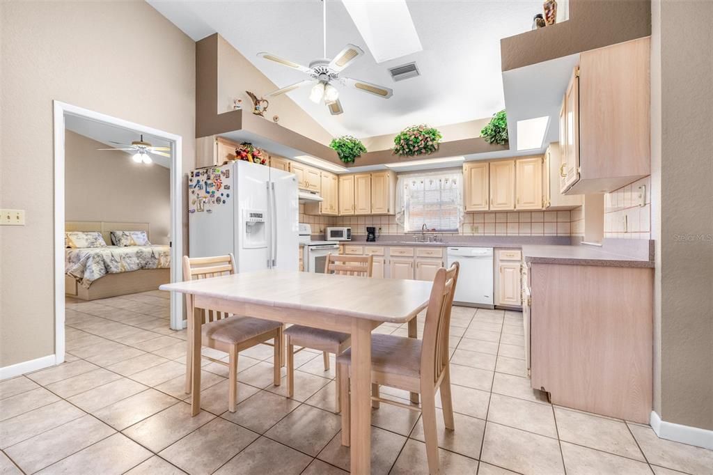 For Sale: $475,000 (4 beds, 2 baths, 2066 Square Feet)