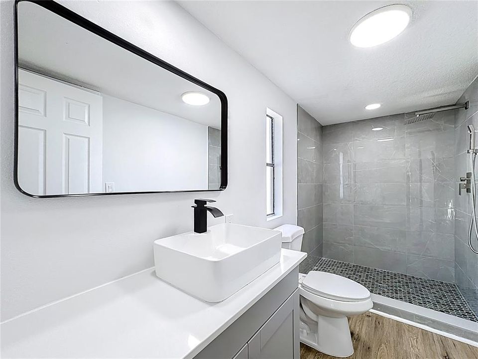 For Sale: $230,000 (3 beds, 2 baths, 1144 Square Feet)