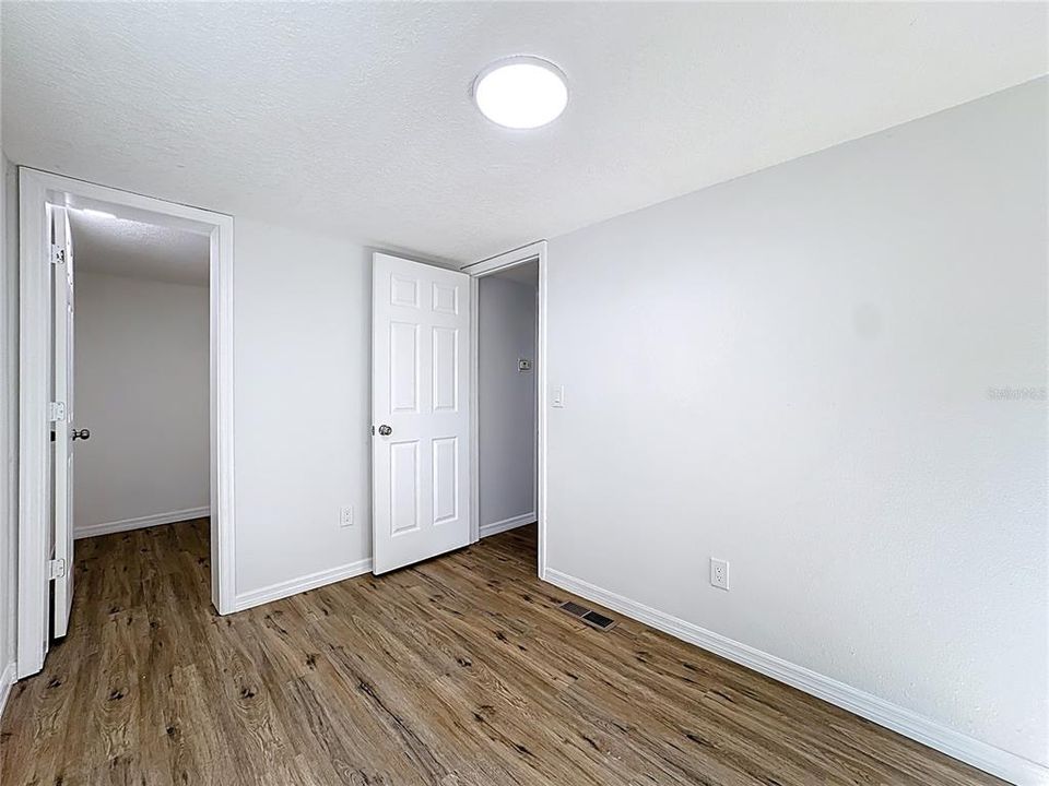 For Sale: $230,000 (3 beds, 2 baths, 1144 Square Feet)