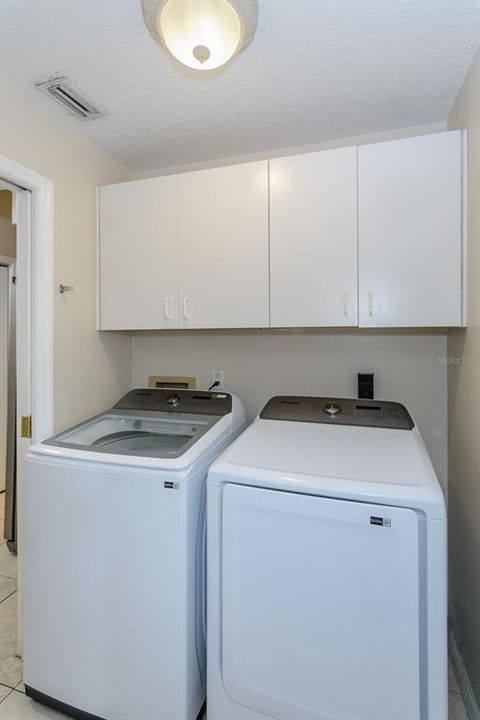 En Venta: $499,900 (3 camas, 2 baños, 1738 Pies cuadrados)