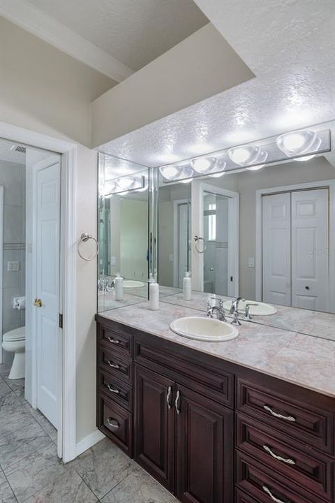 En Venta: $499,900 (3 camas, 2 baños, 1738 Pies cuadrados)