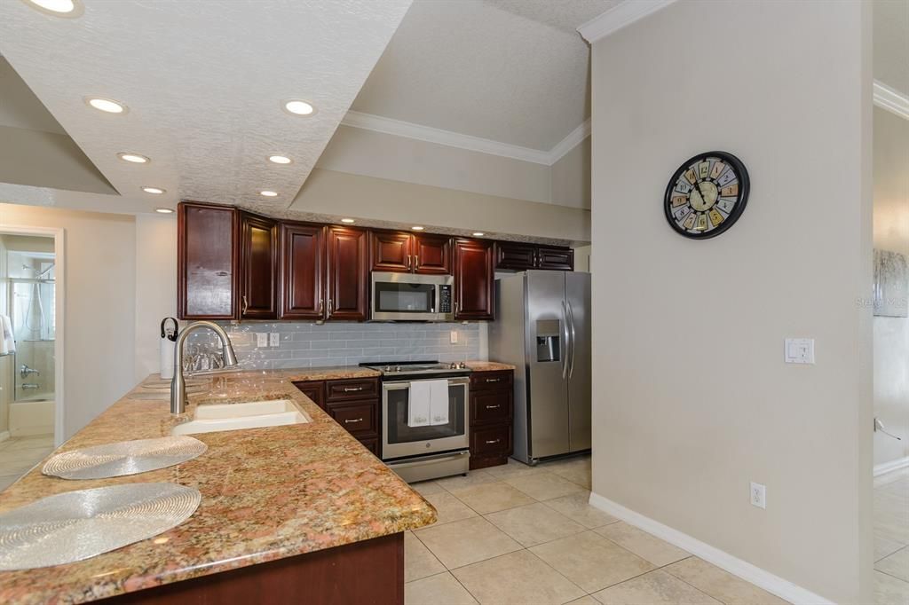 En Venta: $499,900 (3 camas, 2 baños, 1738 Pies cuadrados)