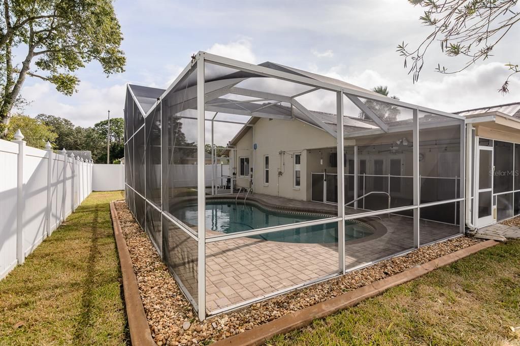 En Venta: $499,900 (3 camas, 2 baños, 1738 Pies cuadrados)