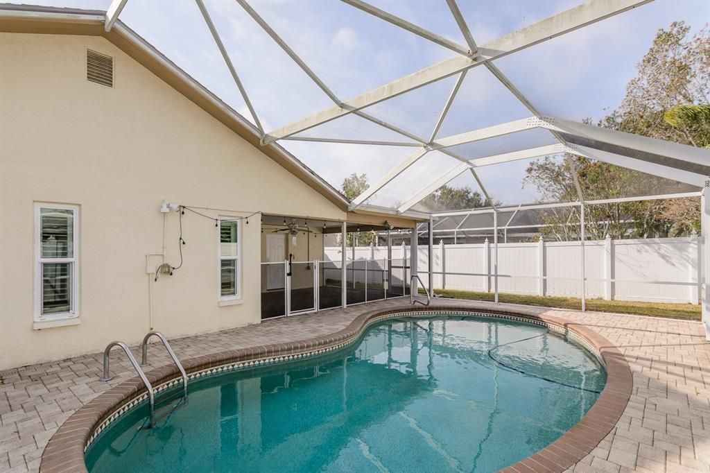 En Venta: $499,900 (3 camas, 2 baños, 1738 Pies cuadrados)