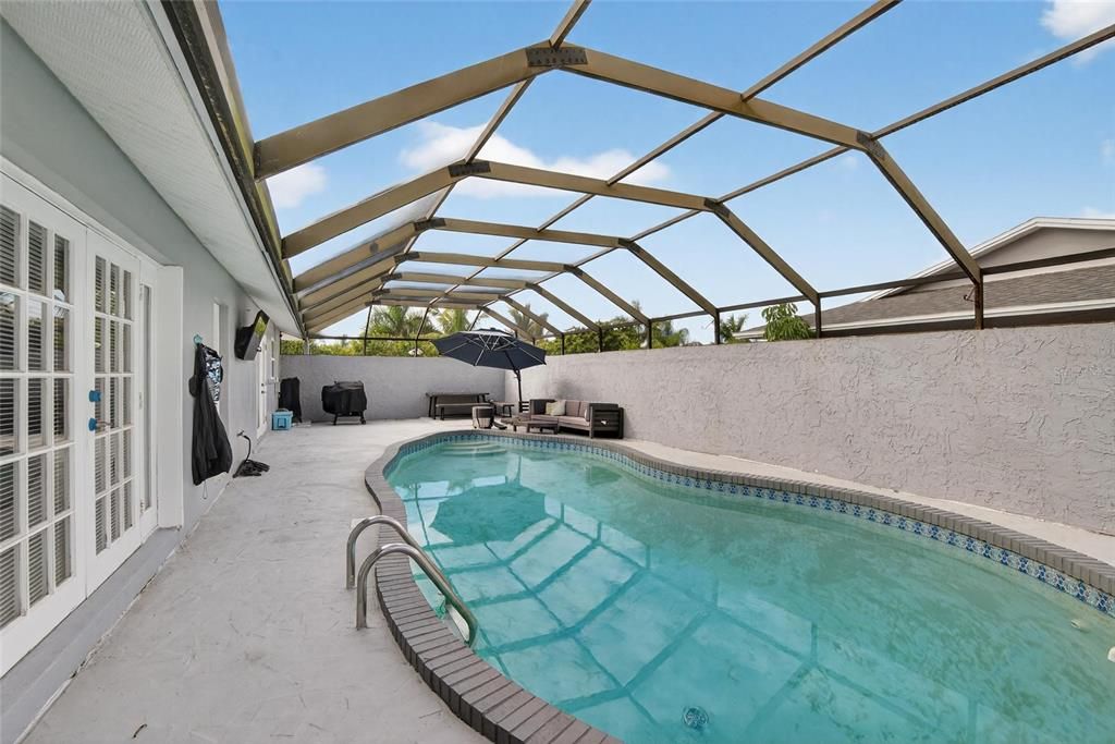 На продажу: $443,000 (3 спален, 2 ванн, 1397 Квадратных фут)