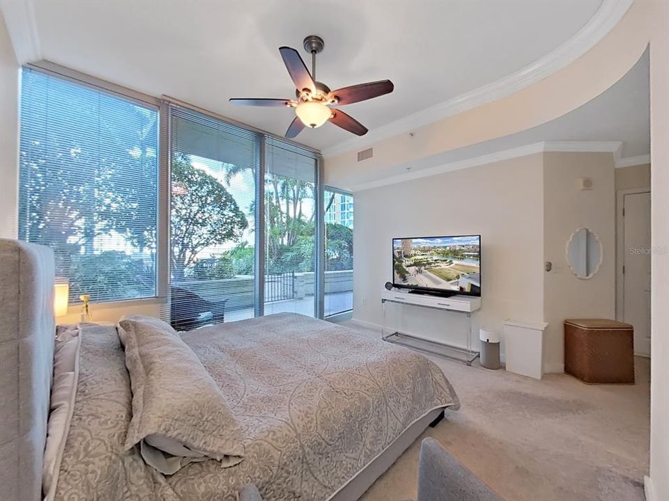 For Rent: $3,500 (2 beds, 2 baths, 1250 Square Feet)