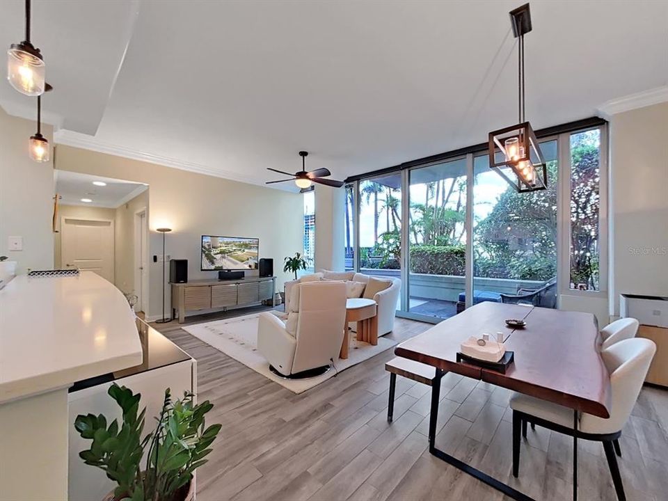 For Rent: $3,500 (2 beds, 2 baths, 1250 Square Feet)