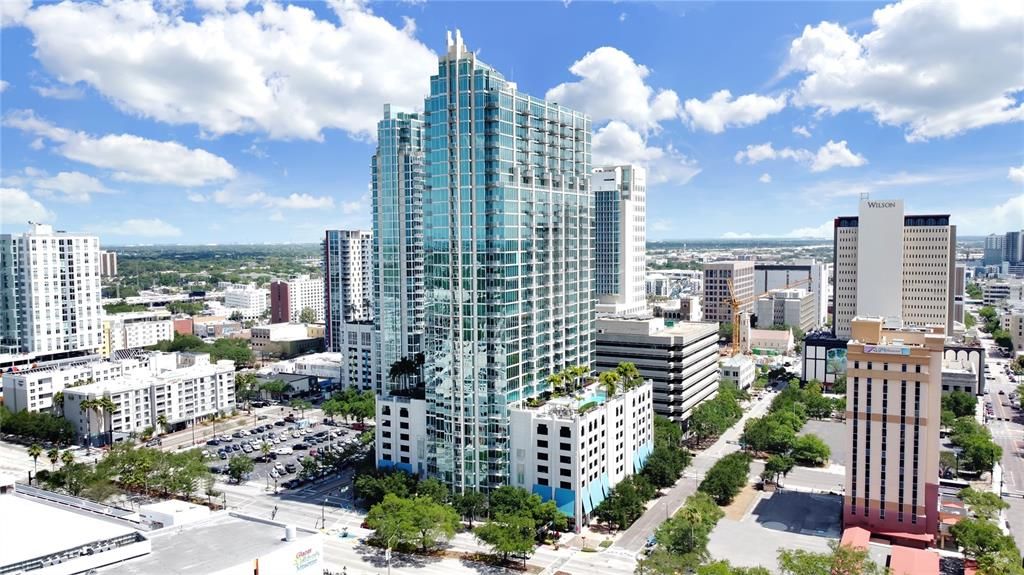 For Rent: $3,500 (2 beds, 2 baths, 1250 Square Feet)