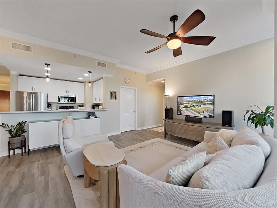 For Rent: $3,500 (2 beds, 2 baths, 1250 Square Feet)