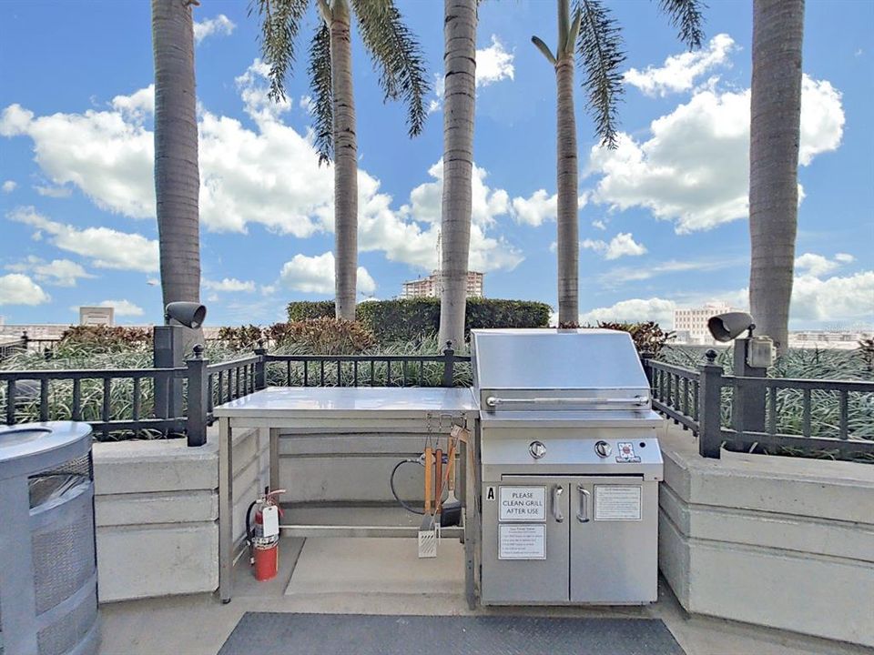 For Rent: $3,500 (2 beds, 2 baths, 1250 Square Feet)