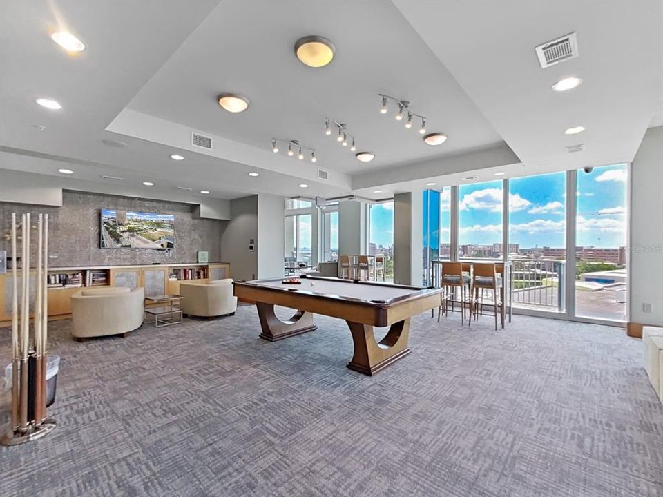 For Rent: $3,500 (2 beds, 2 baths, 1250 Square Feet)