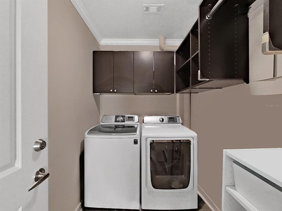 For Rent: $3,500 (2 beds, 2 baths, 1250 Square Feet)