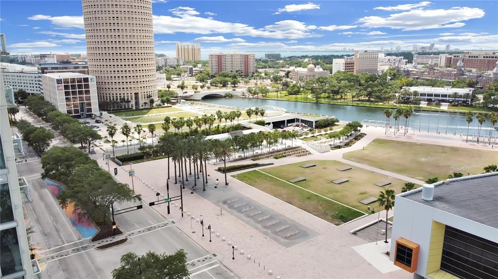 For Rent: $3,500 (2 beds, 2 baths, 1250 Square Feet)